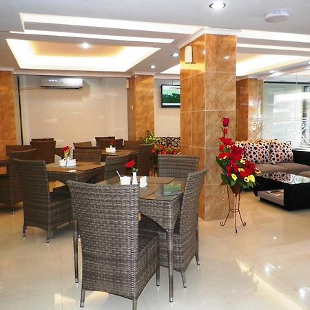 Maranatha Grand Hotel Yogyakarta Extérieur photo
