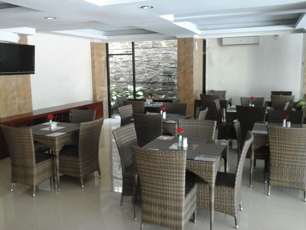 Maranatha Grand Hotel Yogyakarta Extérieur photo