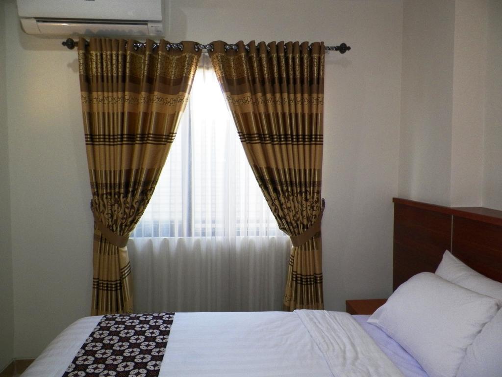 Maranatha Grand Hotel Yogyakarta Extérieur photo