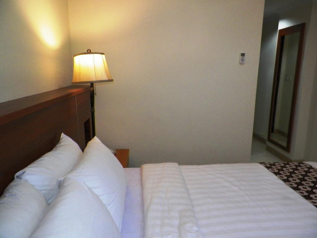 Maranatha Grand Hotel Yogyakarta Chambre photo