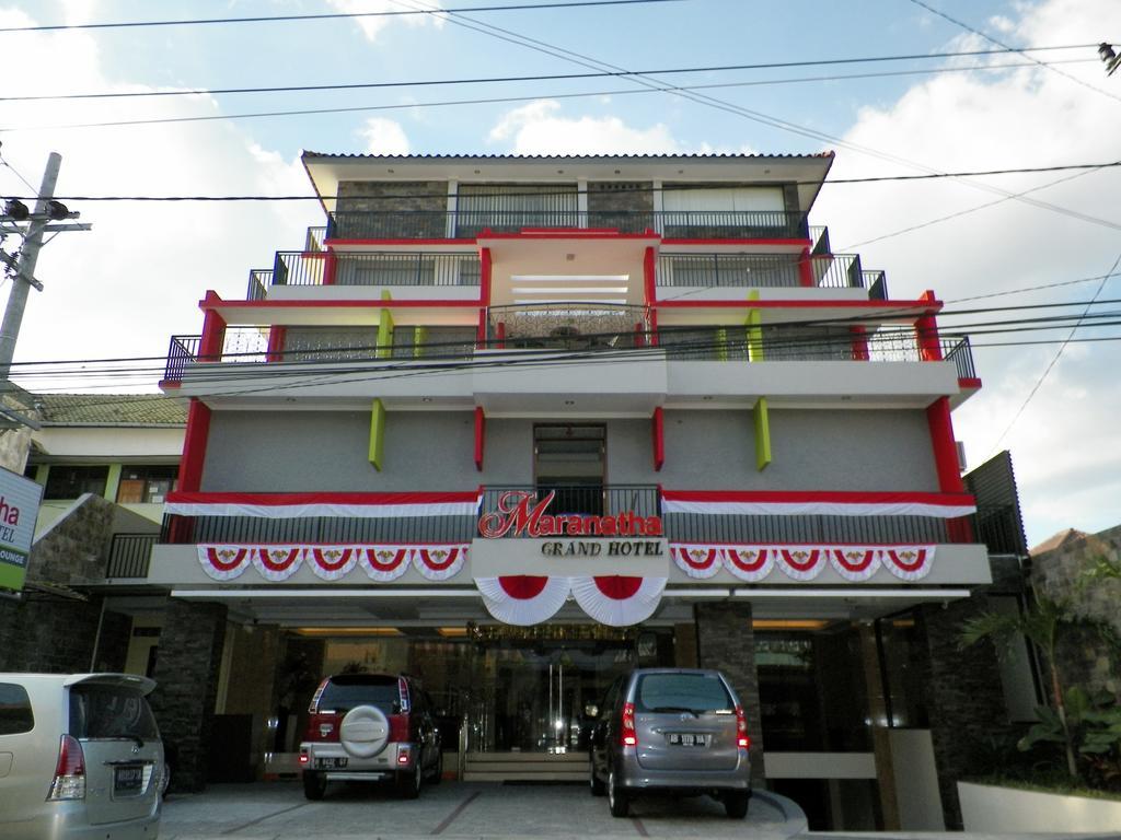 Maranatha Grand Hotel Yogyakarta Extérieur photo