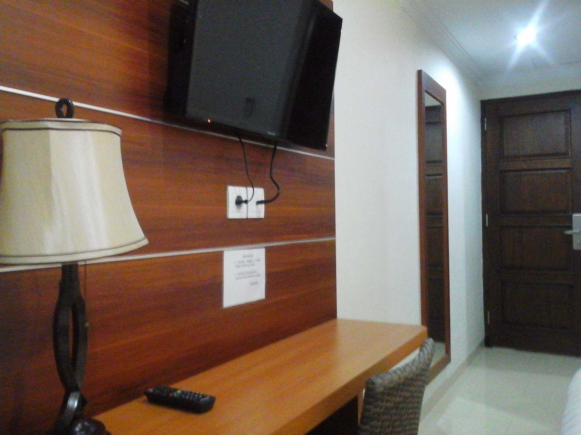 Maranatha Grand Hotel Yogyakarta Extérieur photo